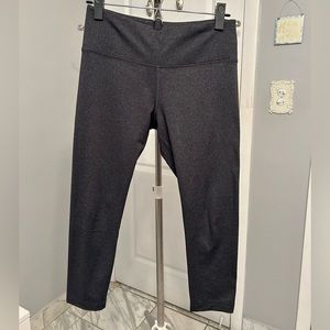 90 Degree by Reflex, Workout Gray Mid-Calf Capri Leggings